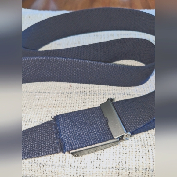 NIKE Web Belt Navy Canvas Adjustable Size 38" - Picture 4 of 4